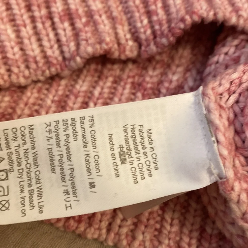 J. Crew Pink Crew Neck Sweater with Ribbed Knit. Size S . Style BF721
